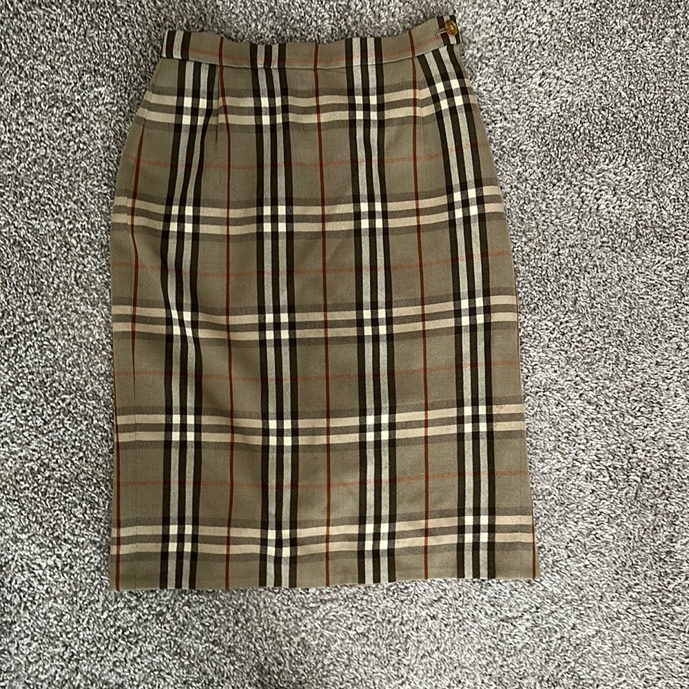 Burberry pencil skirt